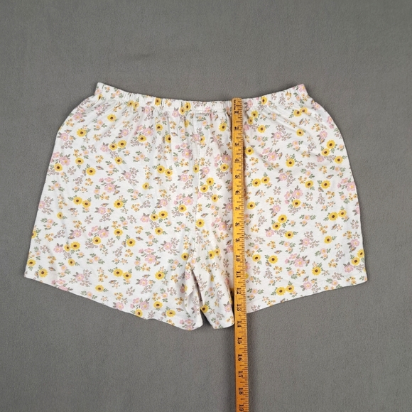 Laura Ashley Pajama Set Medium White Pink Sunflowers Top Shorts Women's EUC - Picture 12 of 13